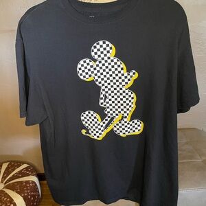 Disney Mickey Mouse checkered flag Black T-Shirt Size XL PTP 23”